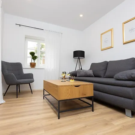 Kichinger Hof 37 דירה